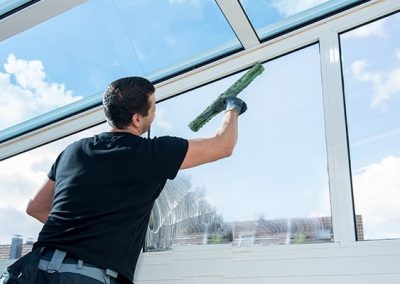 Expert-Window-Cleaning.jpeg
