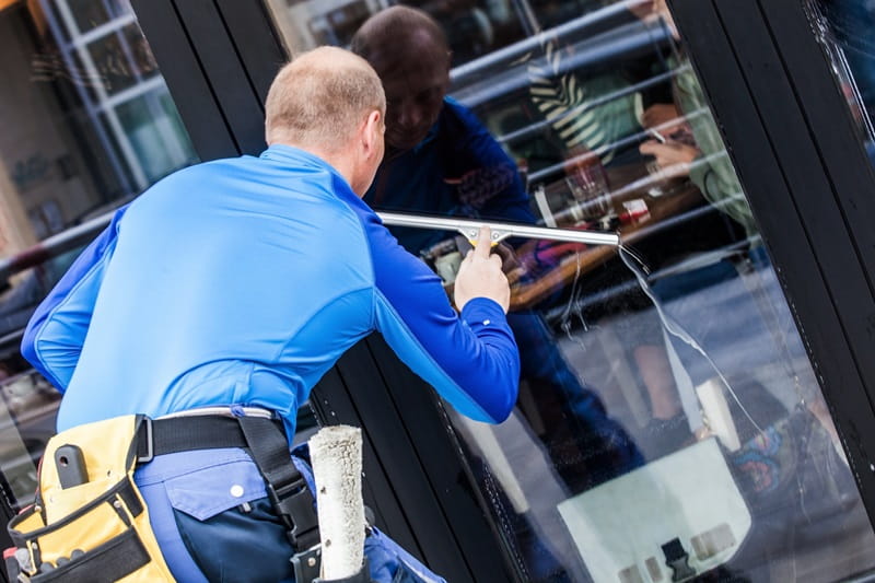 Window-Cleaning-Services.jpeg
